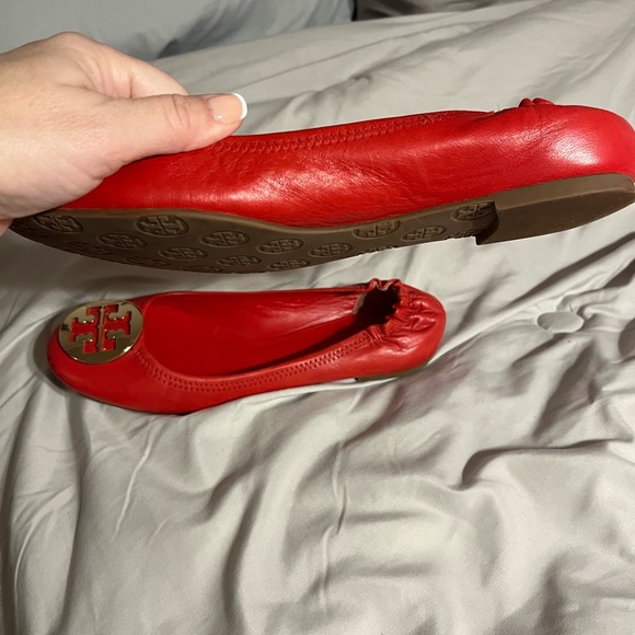 Tory Burch brought for $199 on sale for $150.00 - Picture 2 of 11